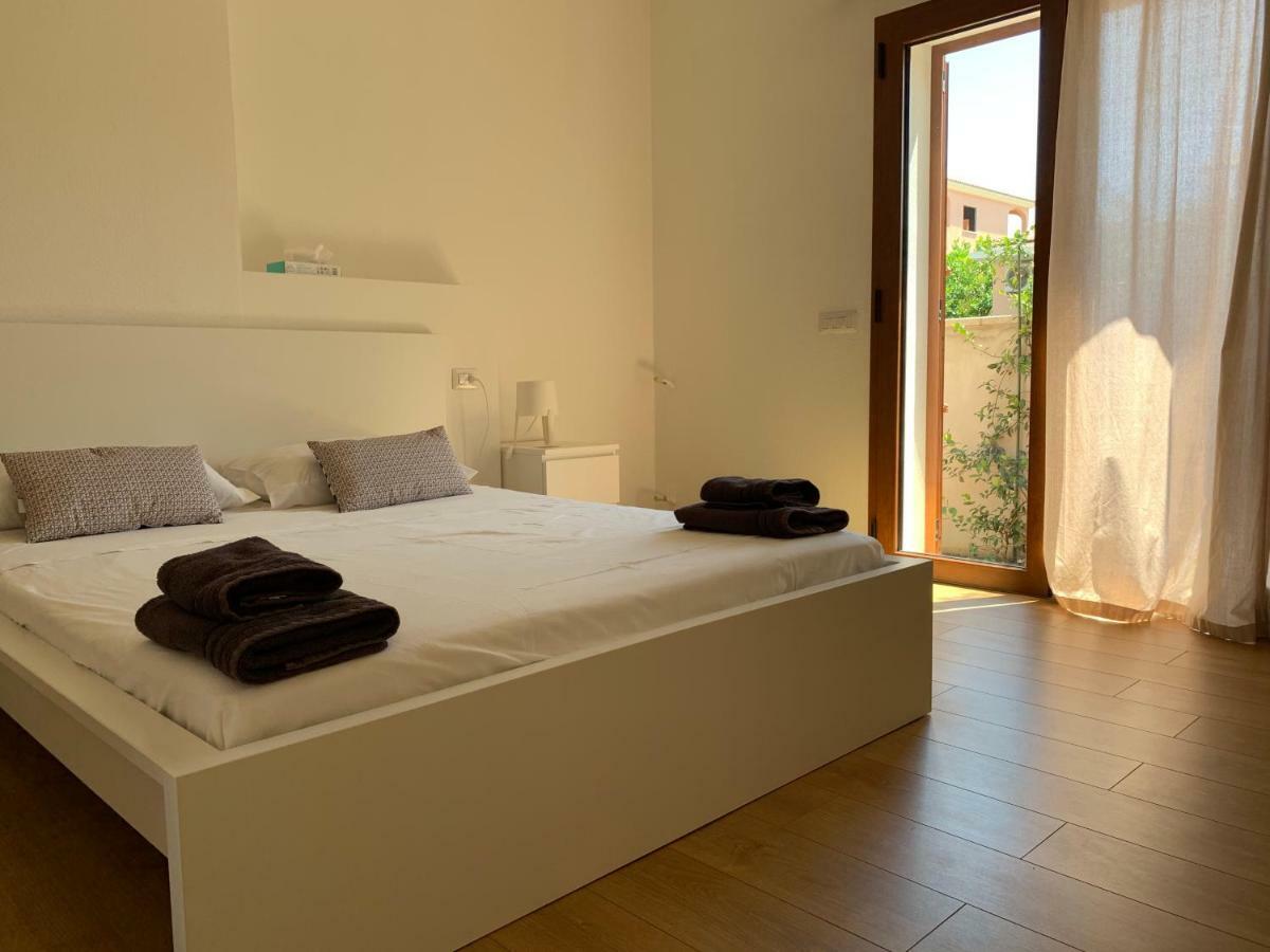Hotel Casa Frencis Olbia Exterior foto